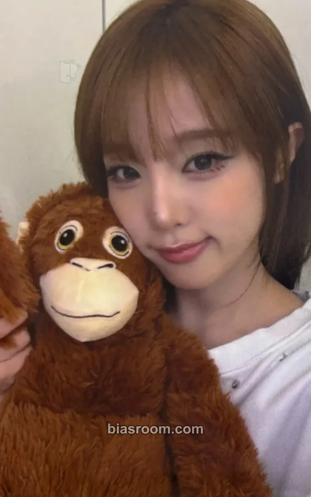 Yena - Yena - Love Catcher Album apple music pob (pre-order benefit)