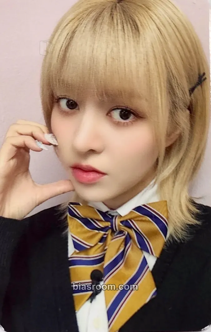 Lily Fe3O4: BREAK Photocard - NMIXX - NMIXX K-pop photocard