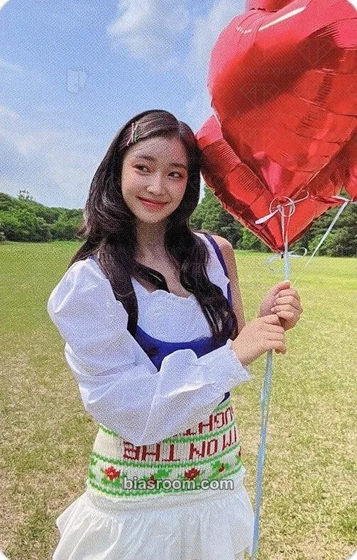 Sumin WE NEED LOVE Photocard - STAYC - STAYC K-pop photocard