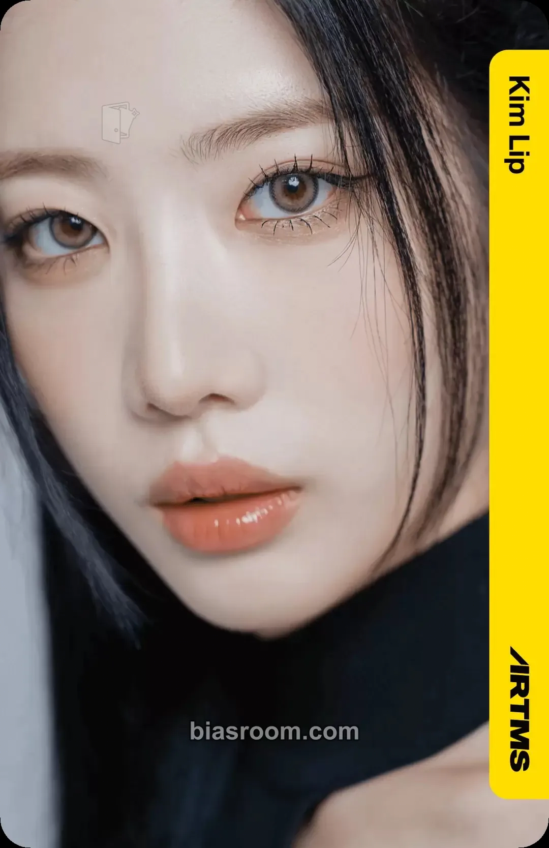 Kim Lip Atom01 First Class Objekts Photocard - ARTMS - ARTMS K-pop photocard