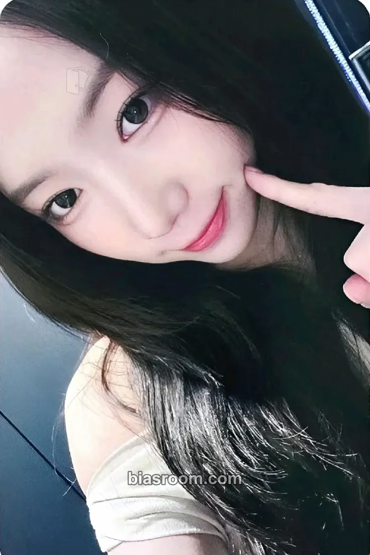 Hyeju Love XX Photocard - CLASSy - CLASSy K-pop photocard