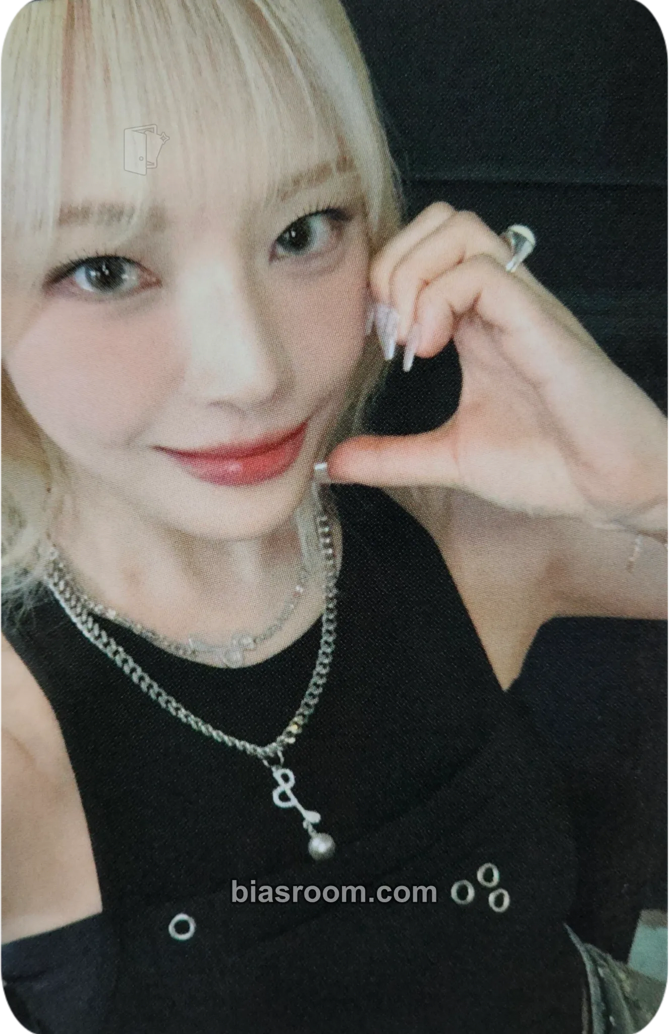 Moon Sua 1st World Tour 'Our Flowerld (Belllie've You)' Photocard - Billlie - Billlie K-pop photocard