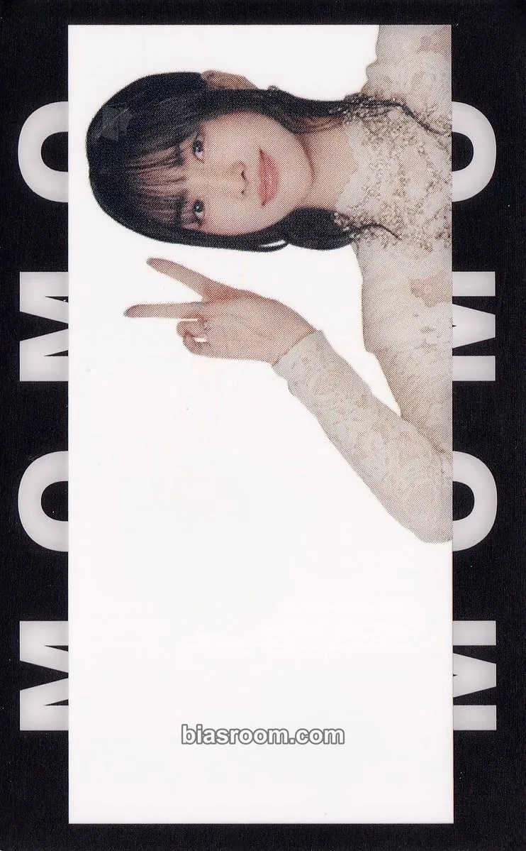 Momo Masterpiece Photocard - TWICE - TWICE K-pop photocard