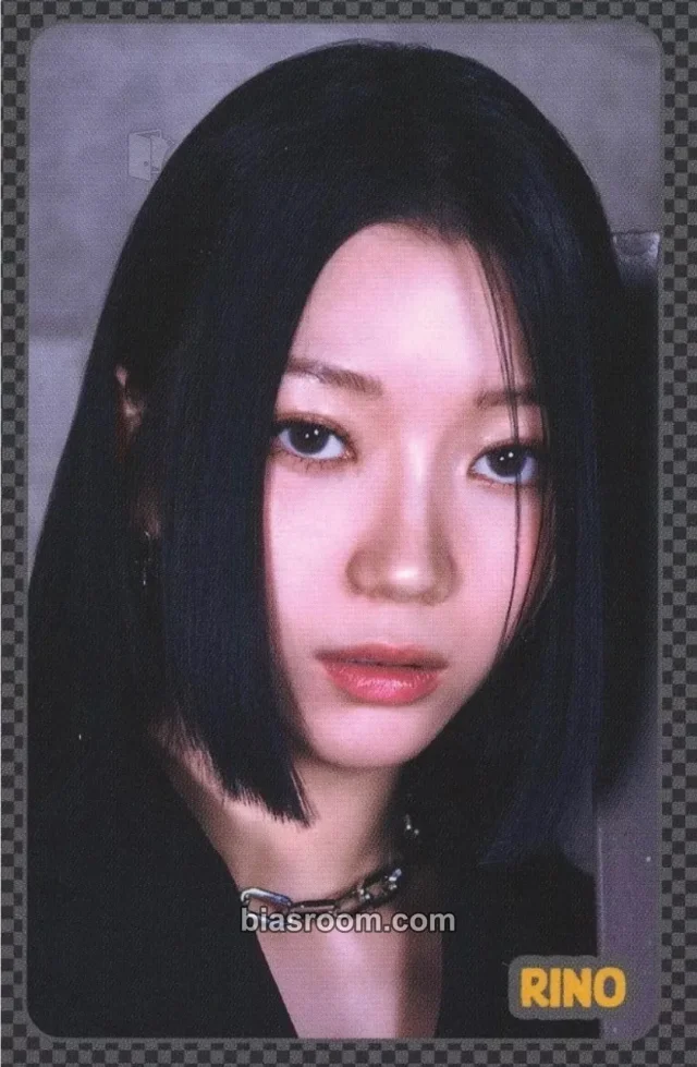 IS:SUE - Rino  - Welcome Strangers  Album album photocard limited edition B version