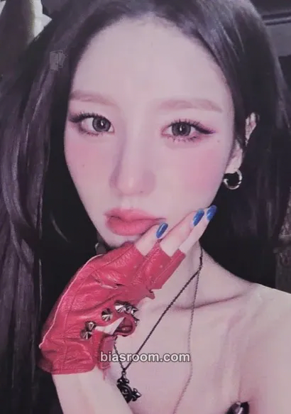 HeeJin ARTMS 3rd World Tour: Grand Club Icarus Photocard - ARTMS - ARTMS K-pop photocard