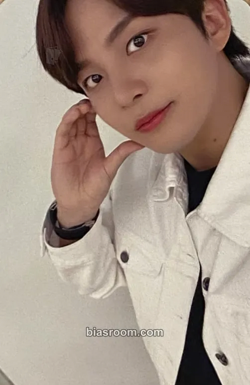 Jongho THE WORLD EP.1 : MOVEMENT Photocard - ATEEZ - ATEEZ K-pop photocard