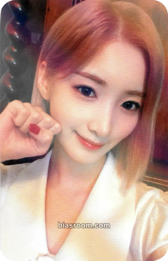 Yuki Geekyland Photocard - PURPLE KISS - PURPLE KISS K-pop photocard