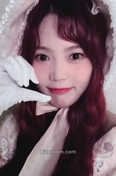 Hyojung Dreamy Resonance Photocard - OH MY GIRL - OH MY GIRL K-pop photocard