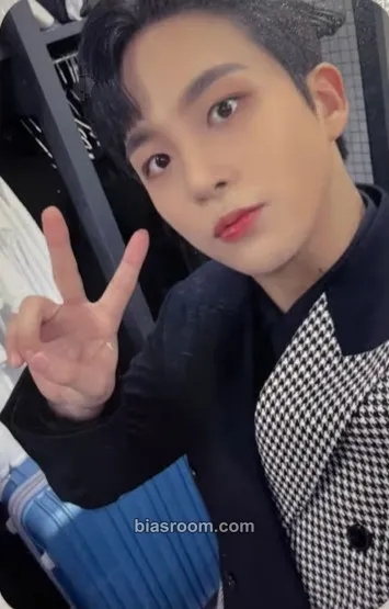 Jongho THE WORLD EP.1 : MOVEMENT Photocard - ATEEZ - ATEEZ K-pop photocard