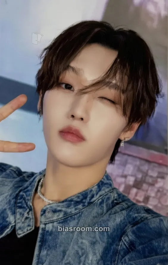 Xue Suren 2025 XSUREN THE FIRST FANMEETING Photocard - MODYSSEY - MODYSSEY K-pop photocard