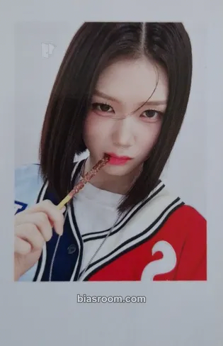 Yubin Performante Photocard - tripleS - tripleS K-pop photocard