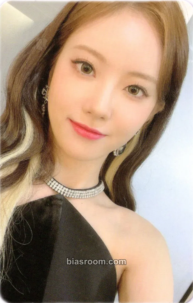 Luda UNNATURAL Photocard - WJSN - WJSN K-pop photocard