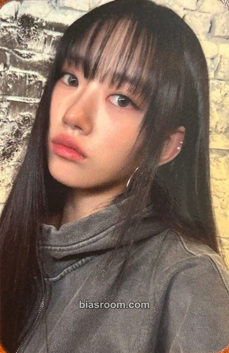 Sooin MY EYES OPEN VVIDE Photocard - MEOVV - MEOVV K-pop photocard