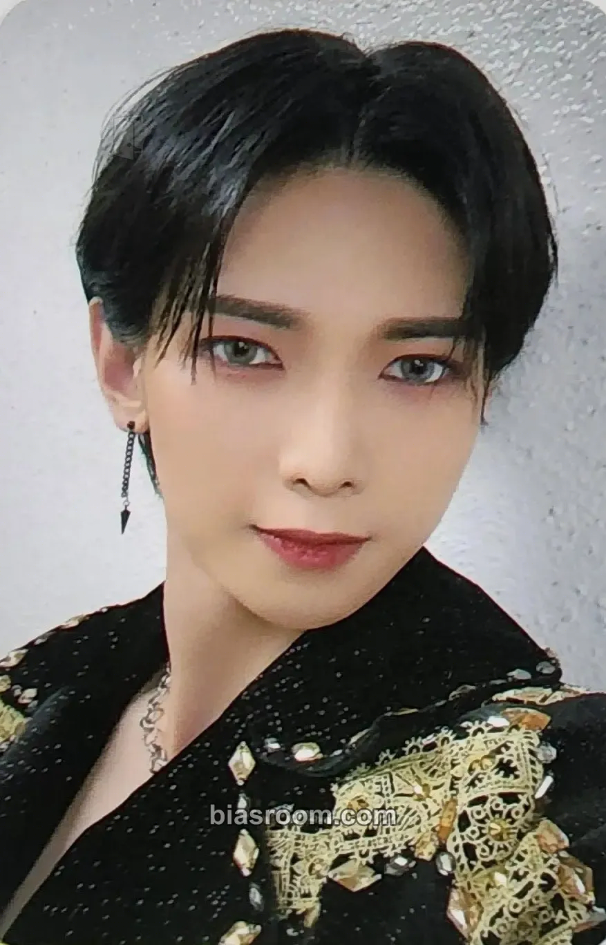 Yeosang THE WORLD EP.1 : MOVEMENT Photocard - ATEEZ - ATEEZ K-pop photocard