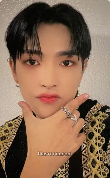 Hongjoong THE WORLD EP.1 : MOVEMENT Photocard - ATEEZ - ATEEZ K-pop photocard