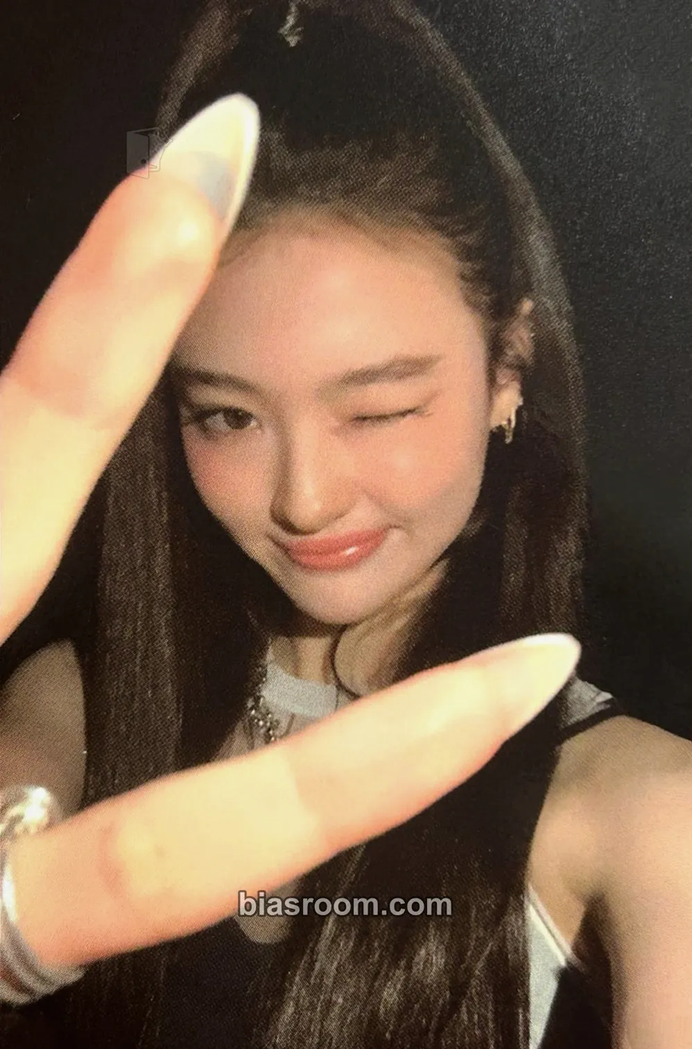 Ella MY EYES OPEN VVIDE Photocard - MEOVV - MEOVV K-pop photocard