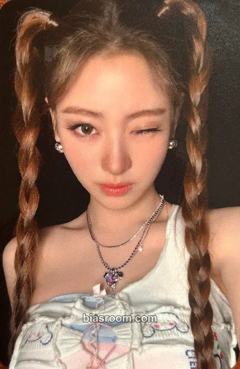 Anna MY EYES OPEN VVIDE Photocard - MEOVV - MEOVV K-pop photocard