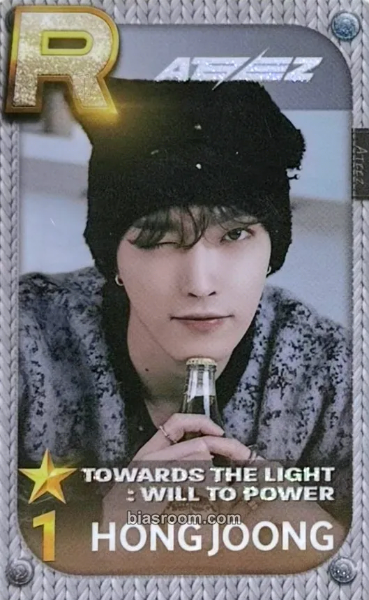 Hongjoong SUPERSTAR × ATEEZ Photocard - ATEEZ - ATEEZ K-pop photocard