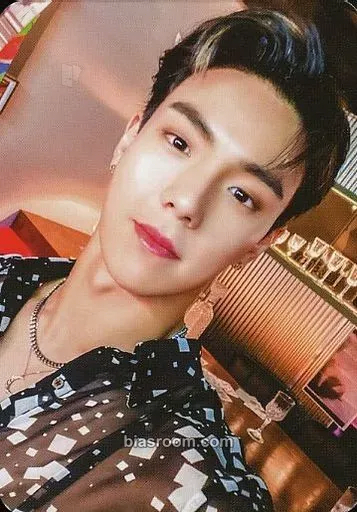 Shownu Fatal Love Photocard - MONSTA X - MONSTA X K-pop photocard