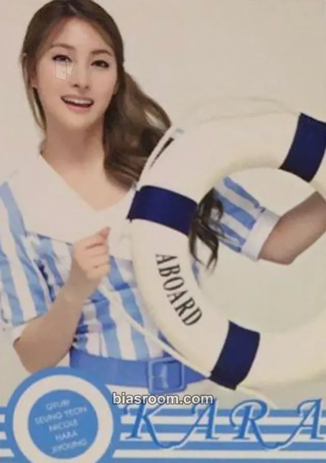 KARA - Gyuri - Go Go Summer! Album jacket card ums japan (universal music store)