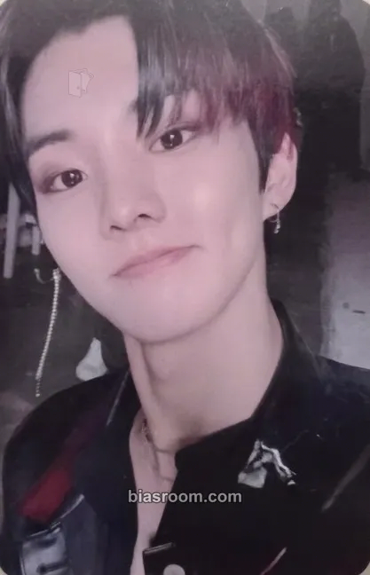 Q Reveal Photocard - THE BOYZ - THE BOYZ K-pop photocard