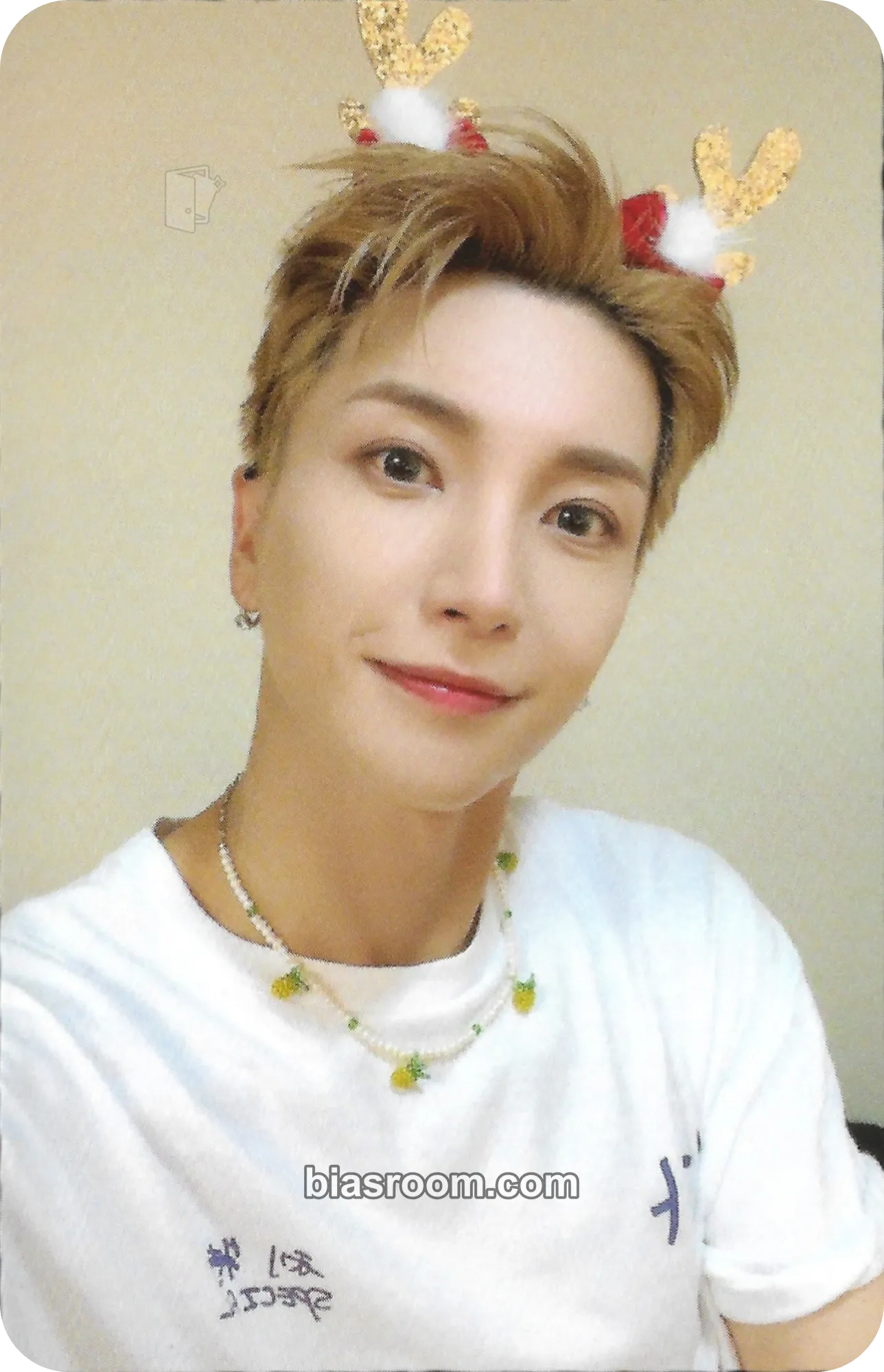 Leeteuk 2022 Pink Christmas Photocard - SUPER JUNIOR - SUPER JUNIOR K-pop photocard