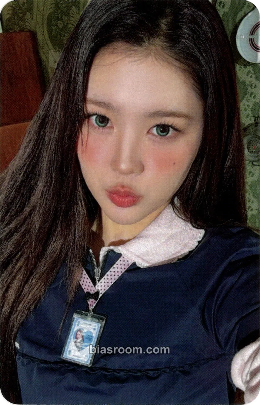 A-na RUDE! Photocard - Hearts2Hearts - Hearts2Hearts K-pop photocard