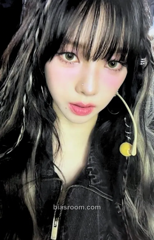 Karina Whiplash Photocard - aespa - aespa K-pop photocard