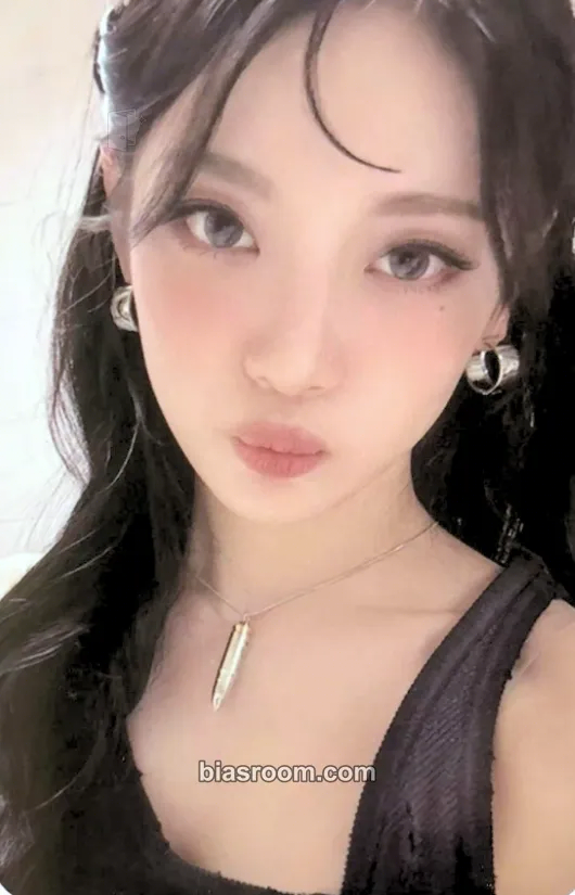 Ningning Whiplash Photocard - aespa - aespa K-pop photocard