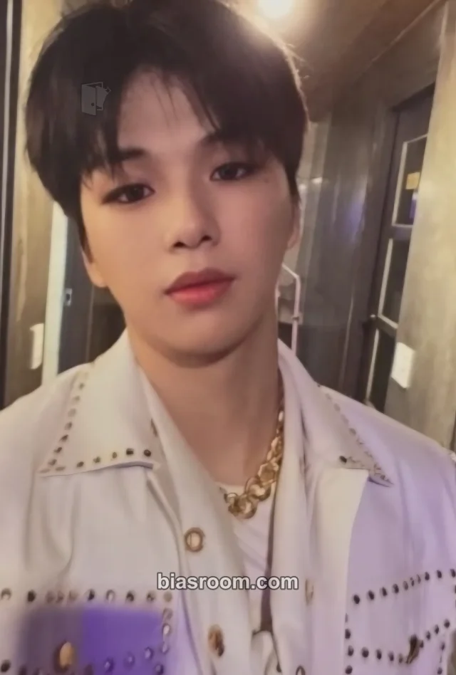 KANGDANIEL - Daniel - MAGENTA Album album photocard pob (pre-order benefit)