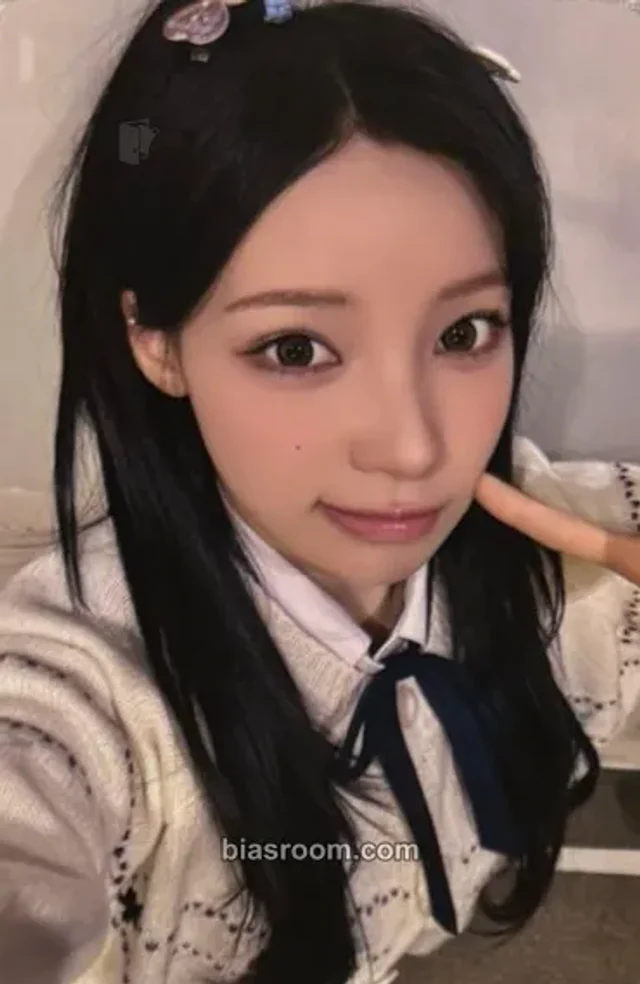 RESCENE - Woni - lip bomb Album fansign makestar