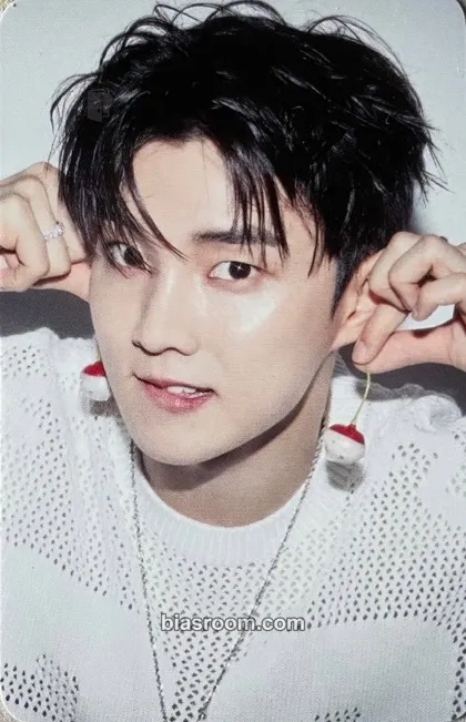 Q Phantasy Pt. 1: Christmas in August Photocard - THE BOYZ - THE BOYZ K-pop photocard