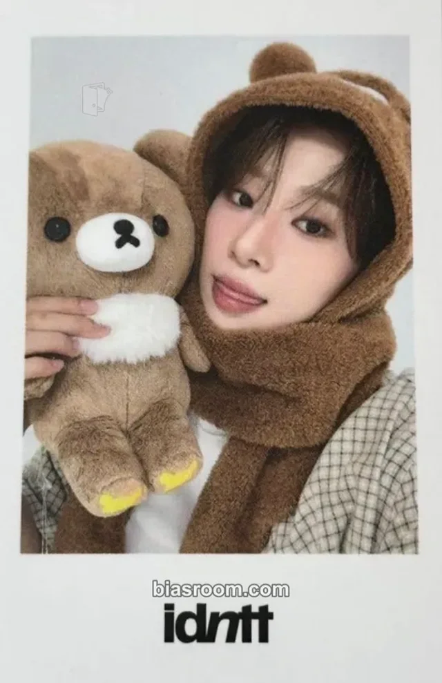 idntt - Nam JiWoon - unevermet  Album hellolive round 1 video call (fancall) B version polaroid