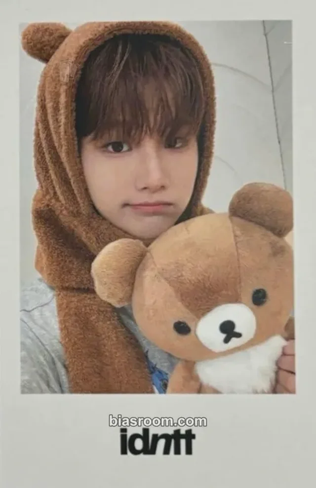 idntt - Lee HwanHee - unevermet  Album hellolive video call (fancall) round 1 polaroid 1:1
