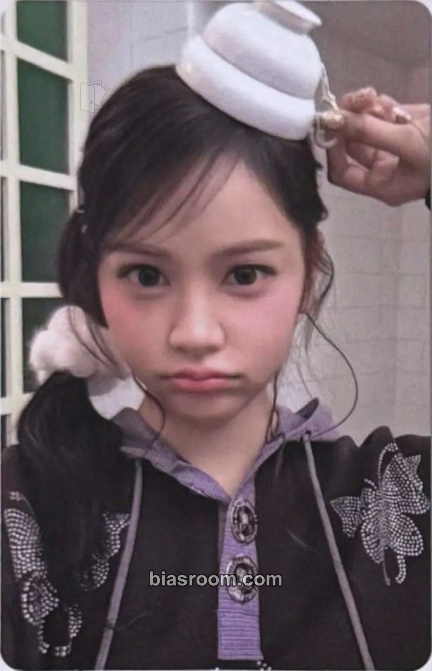 Carmen RUDE! Photocard - Hearts2Hearts - Hearts2Hearts K-pop photocard