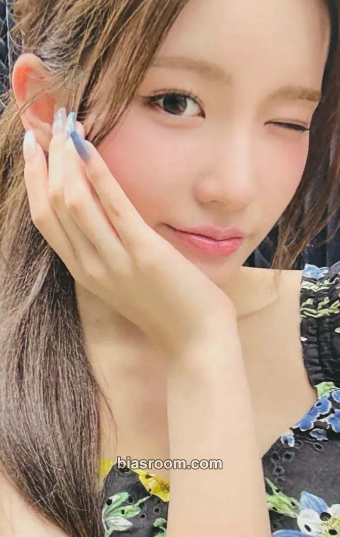 Sua L'heure Bleue : Prologue Photocard - CSR - CSR K-pop photocard