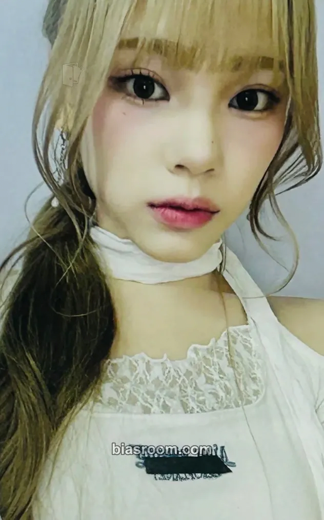 Sihyeon L'heure Bleue : Prologue Photocard - CSR - CSR K-pop photocard