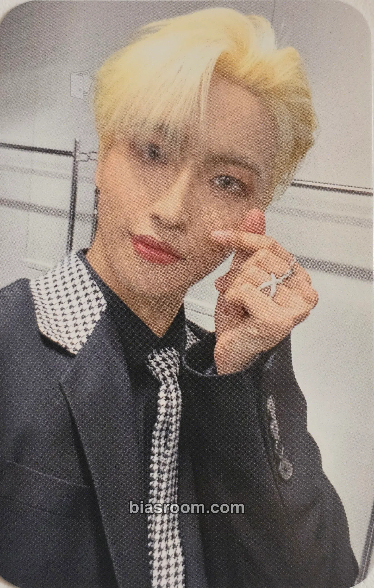 Seonghwa THE WORLD EP.1 : MOVEMENT Photocard - ATEEZ - ATEEZ K-pop photocard