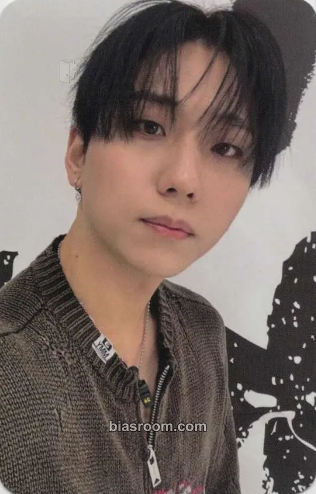 Gunil Beautiful Mind Photocard - Xdinary Heroes - Xdinary Heroes K-pop photocard
