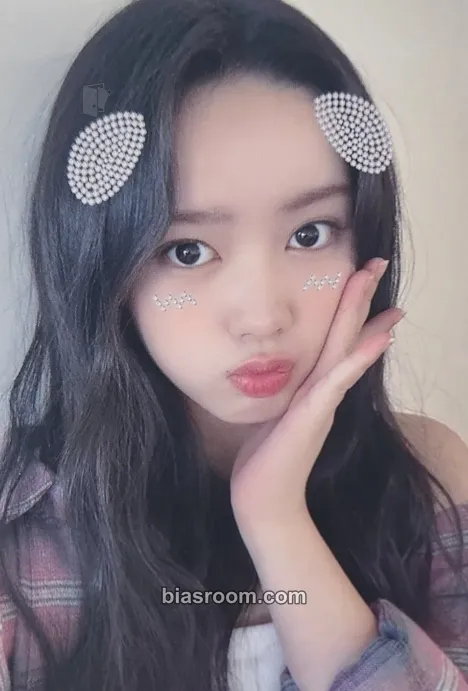 Elisia CURIOUS Photocard - UNIS - UNIS K-pop photocard