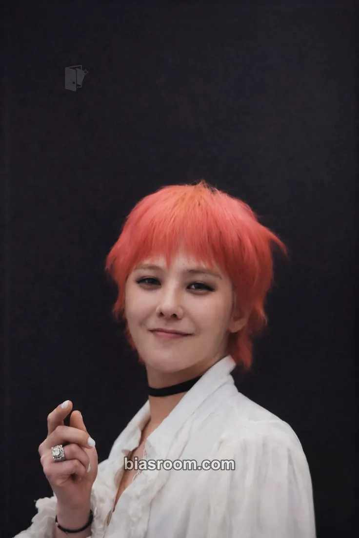 G-Dragon 2025 World Tour Übermensch Photocard - G-Dragon K-pop photocard