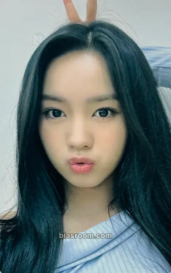 Elisia WE UNIS Photocard - UNIS - UNIS K-pop photocard