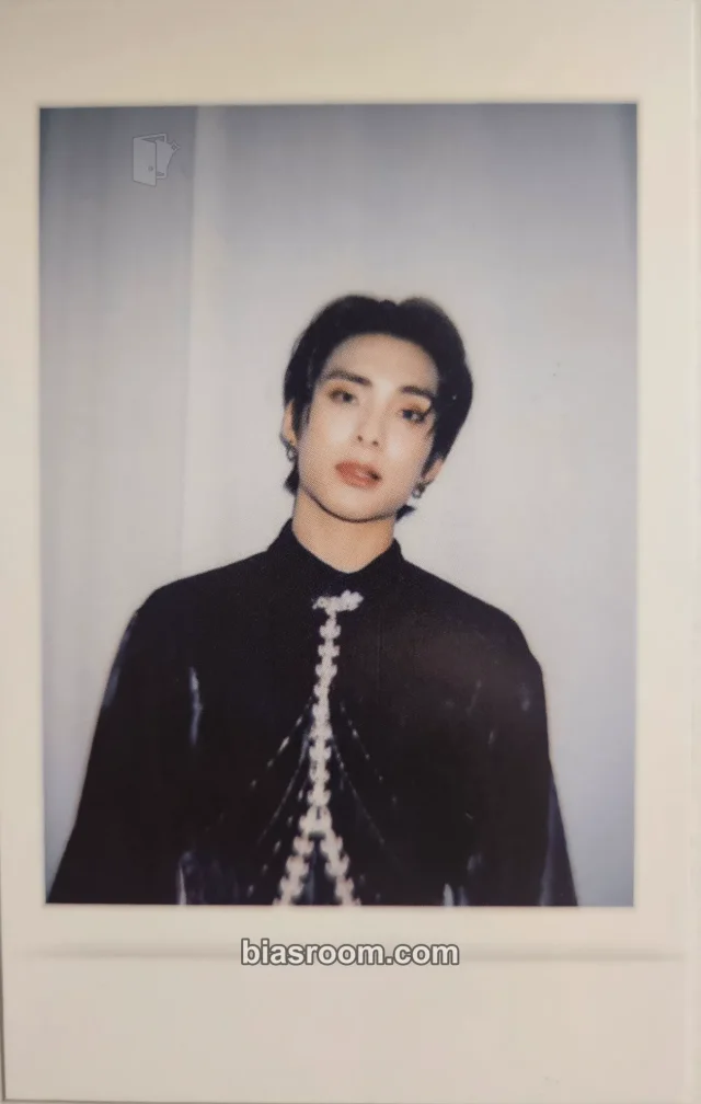 A.C.E - Park Junhee - SIREN : DAWN Album polaroid