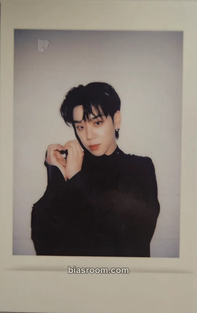 A.C.E - Kim Byeongkwan - SIREN : DAWN Album polaroid