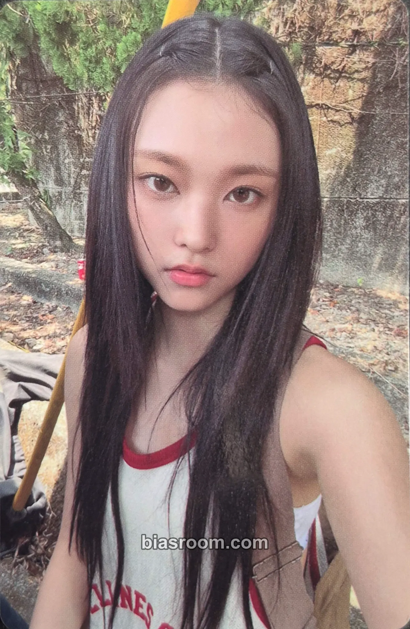 Haerin How Sweet Photocard - NewJeans - NewJeans K-pop photocard