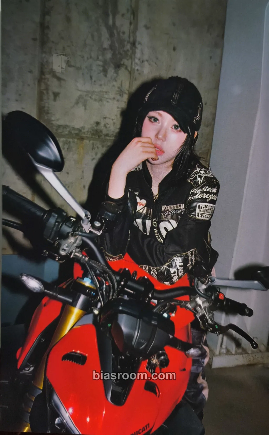 Hyerin Performante Photocard - tripleS - tripleS K-pop photocard