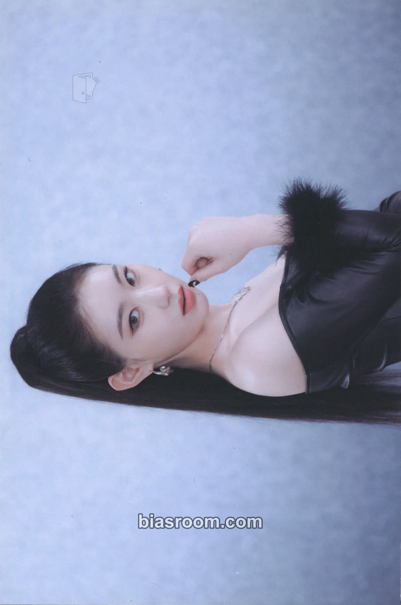 Chaeryeong Cheshire Photocard - ITZY - ITZY K-pop photocard