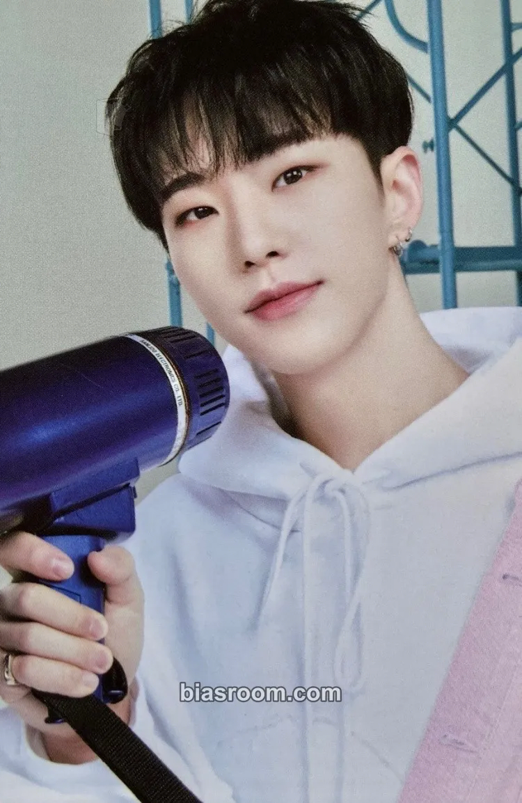 Hoshi 2023 7TH SVT IN CARAT LAND Photocard - SEVENTEEN - SEVENTEEN K-pop photocard