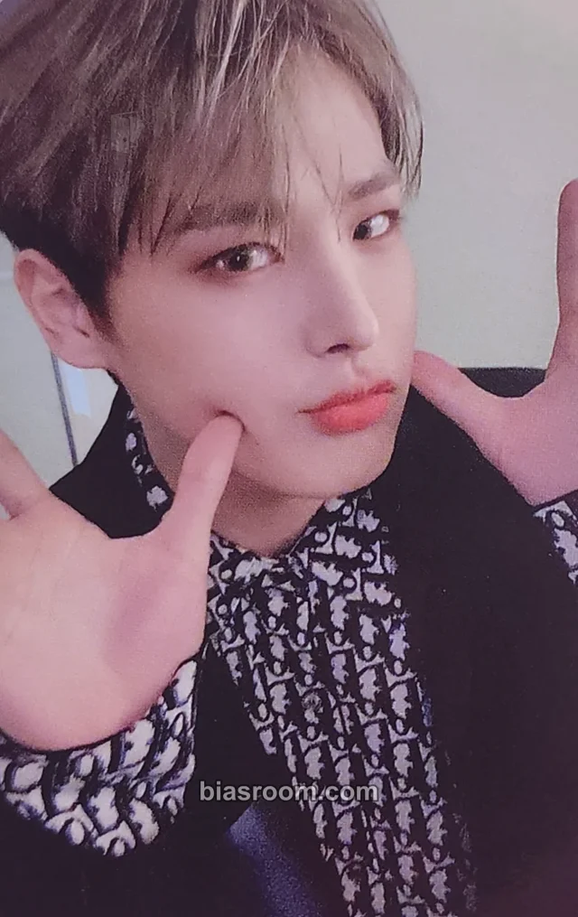 VICTON - Byungchan - Continuous Album light version album photocard