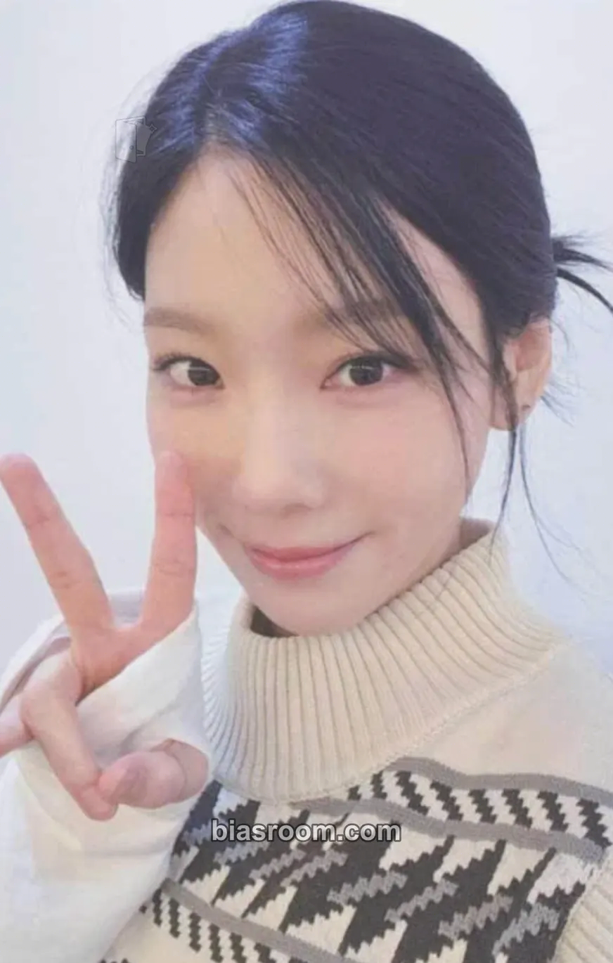 Taeyeon To. X Photocard - Taeyeon K-pop photocard